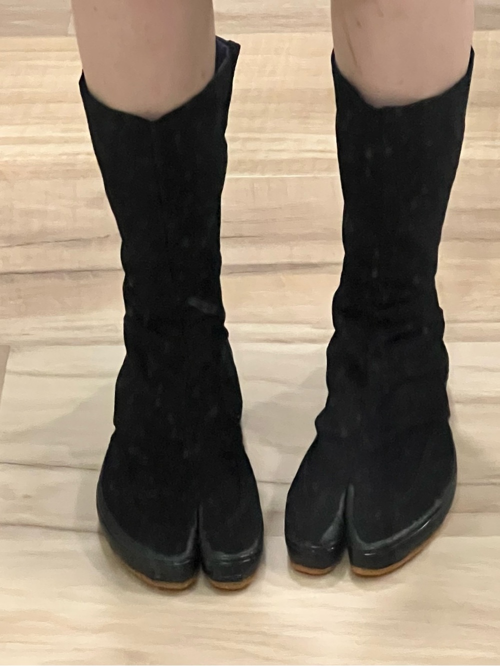 Black Split-Toe Women's Boots